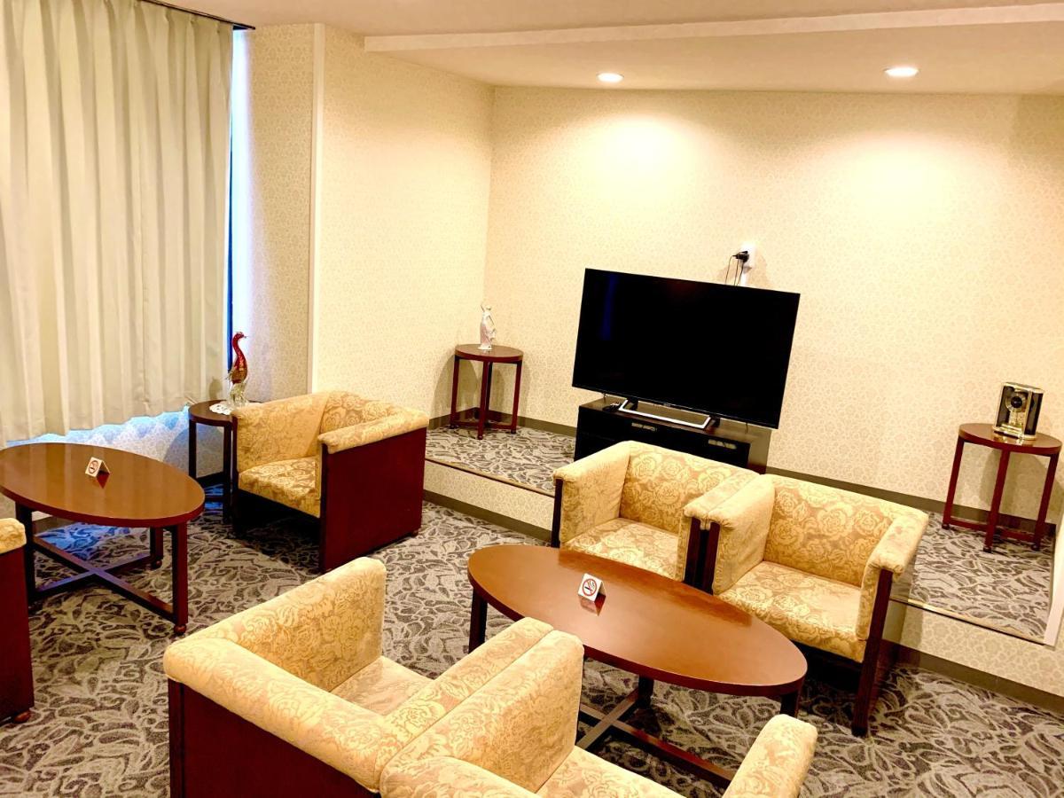 Hotel Kikuei Namba Ōsaka Extérieur photo