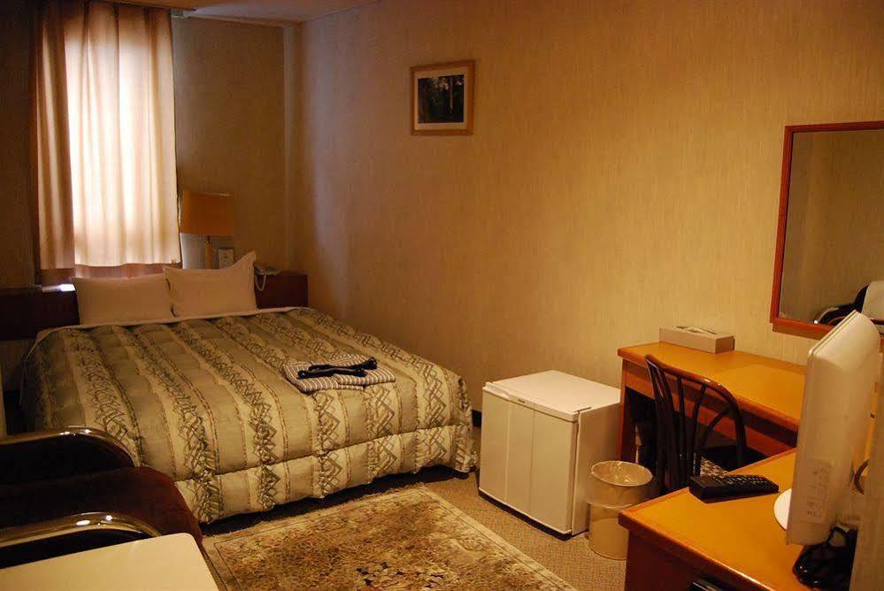 Hotel Kikuei Namba Ōsaka Extérieur photo